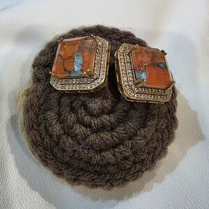 Ethnic Indian Wear. Elegant Gold and Orange Gemstone Earrings